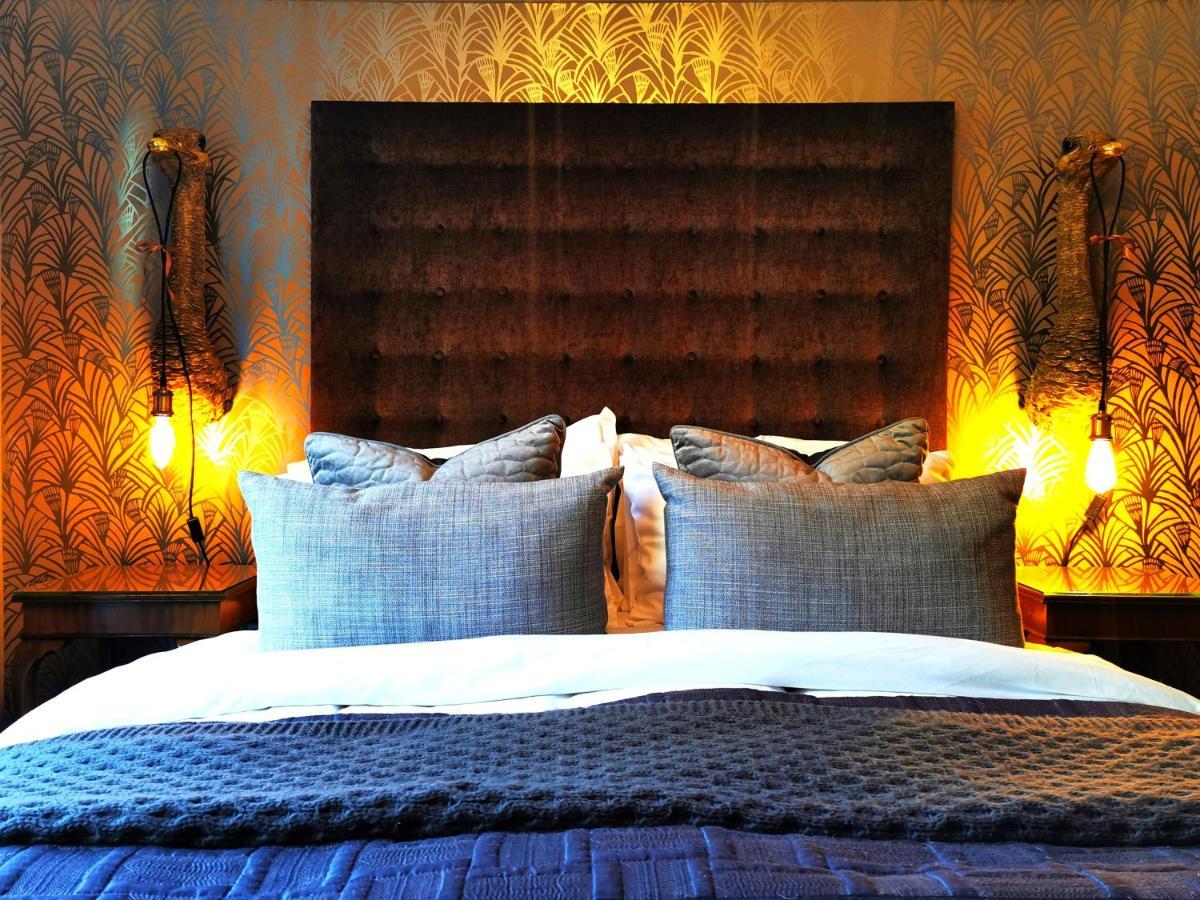 The Niche Bed & Breakfast Истборн Екстериор снимка